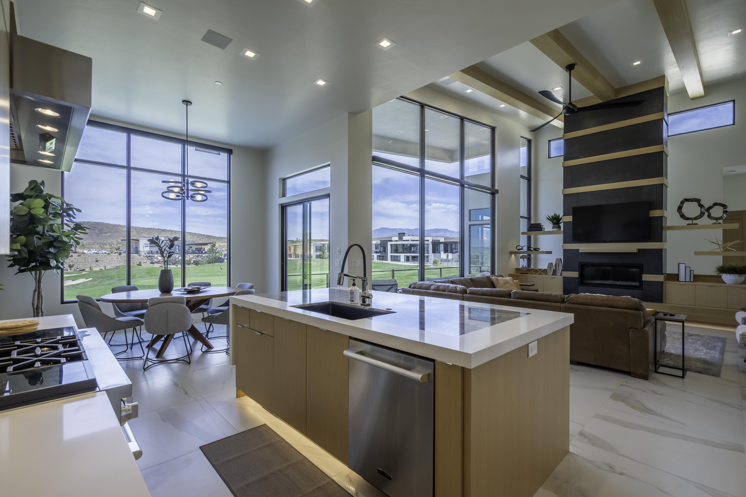 CLIFF VIEW EST AT COPPER ROCK - Residential