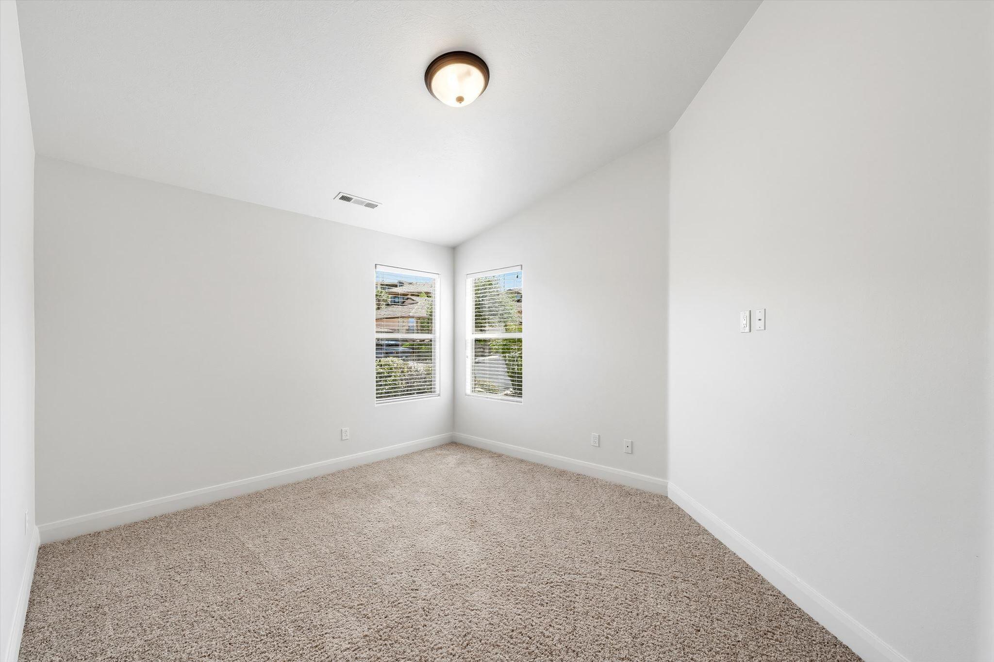 VERDE RIDGE - Residential