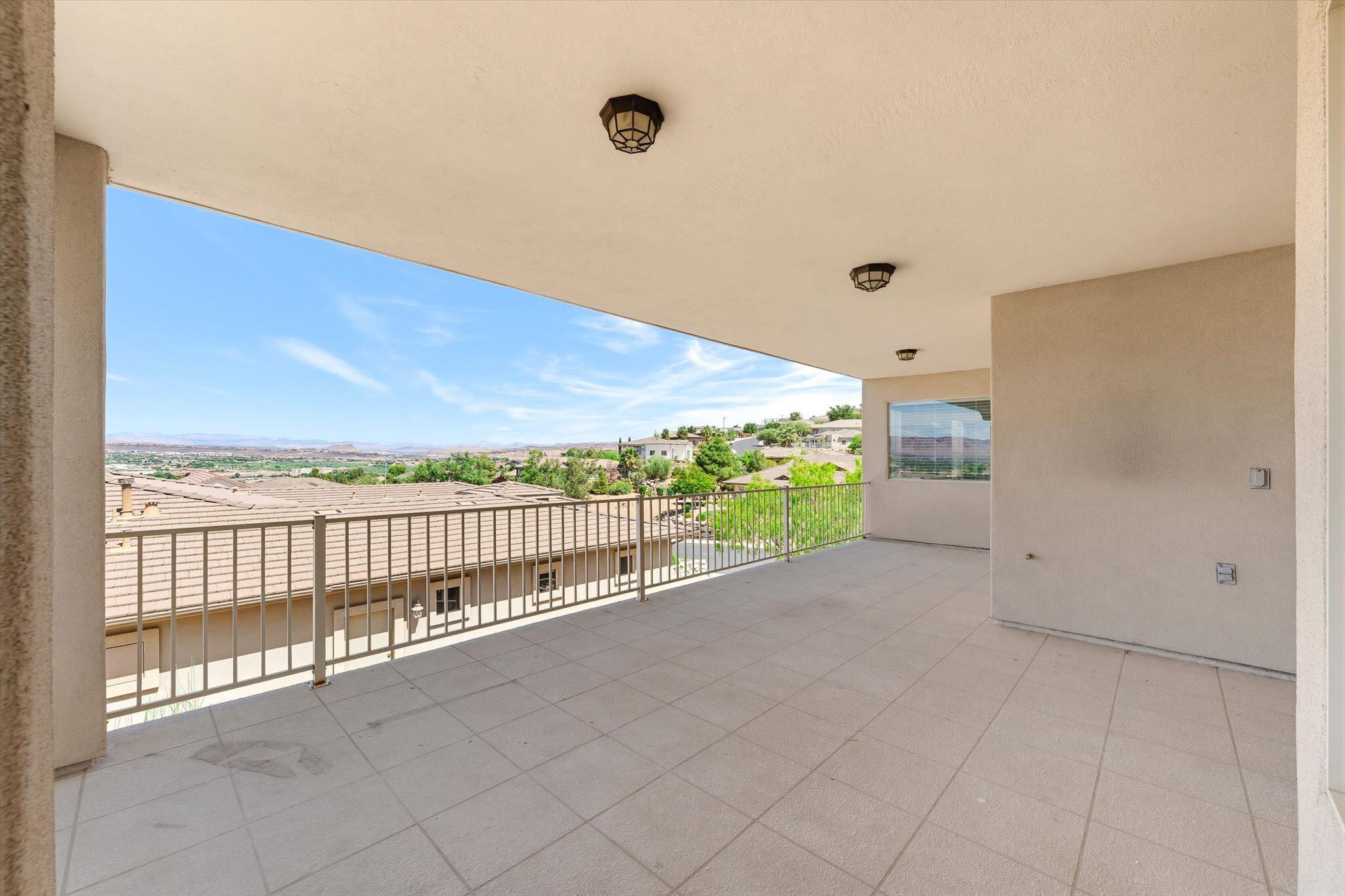 VERDE RIDGE - Residential