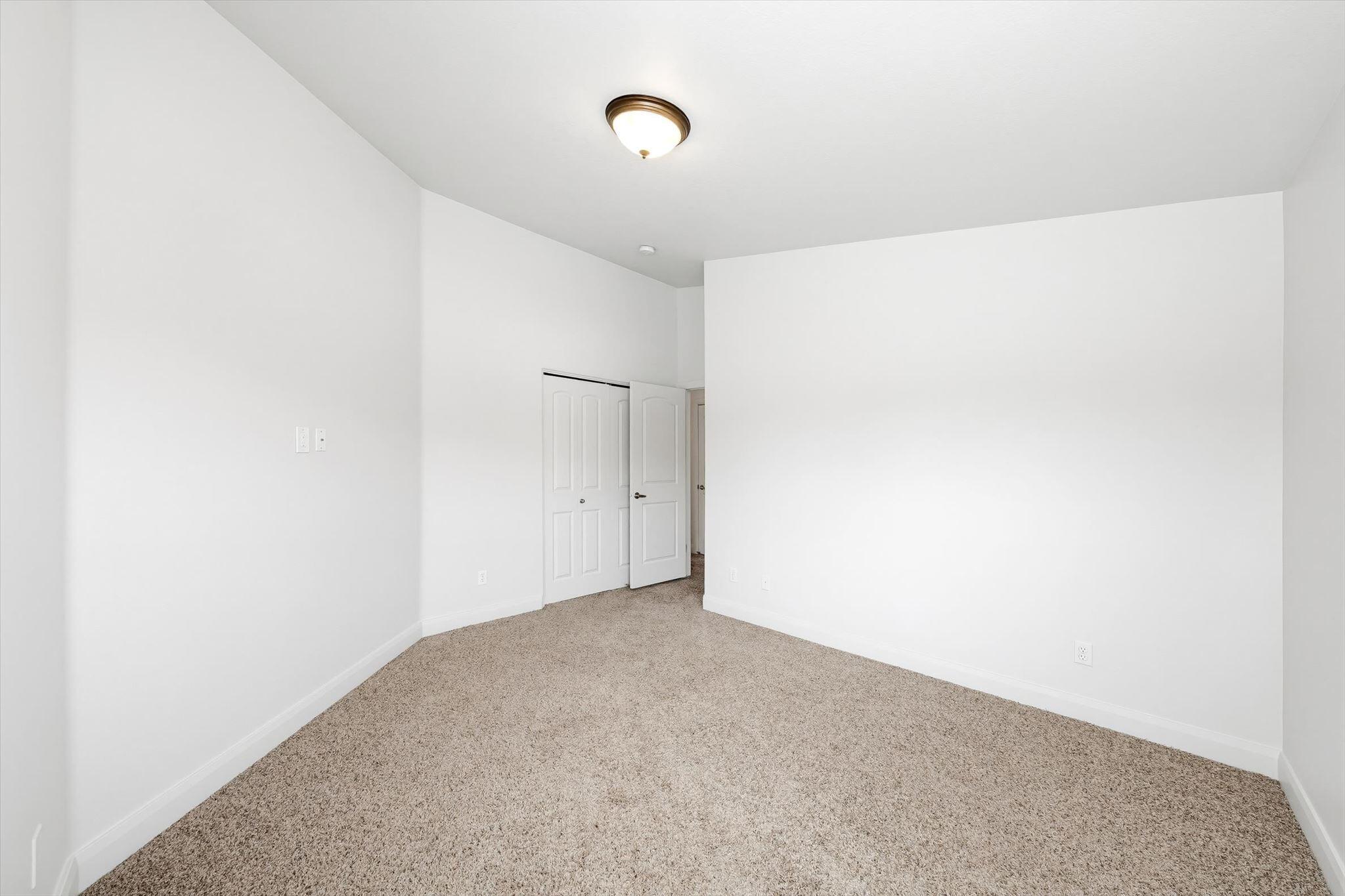 VERDE RIDGE - Residential