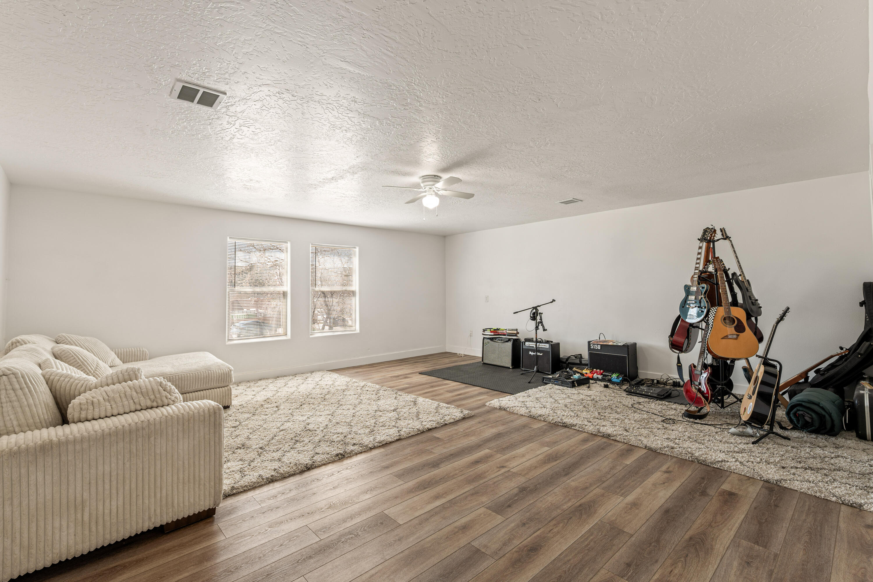 APPLE VALLEY RANCH - Residential