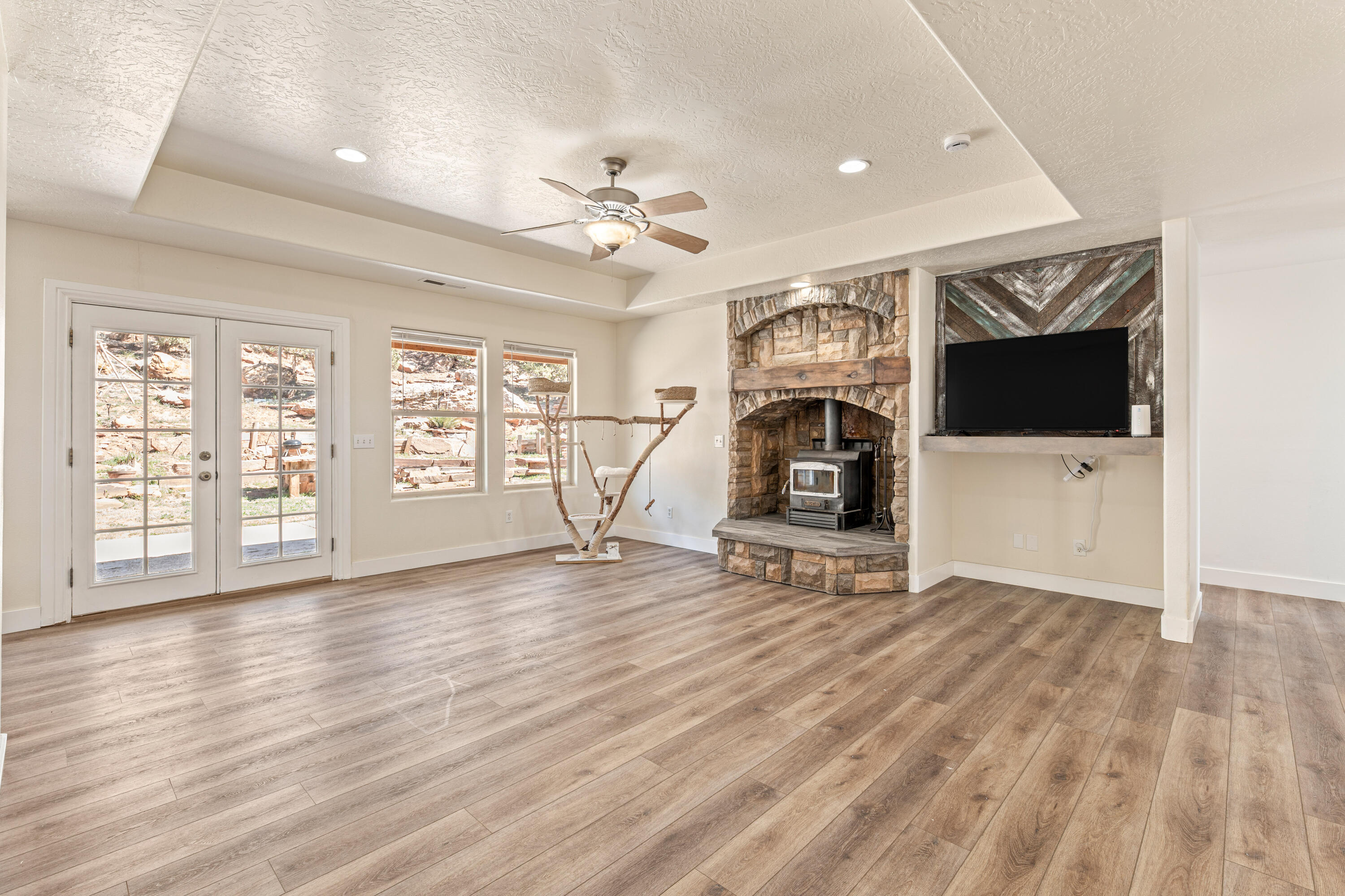 APPLE VALLEY RANCH - Residential