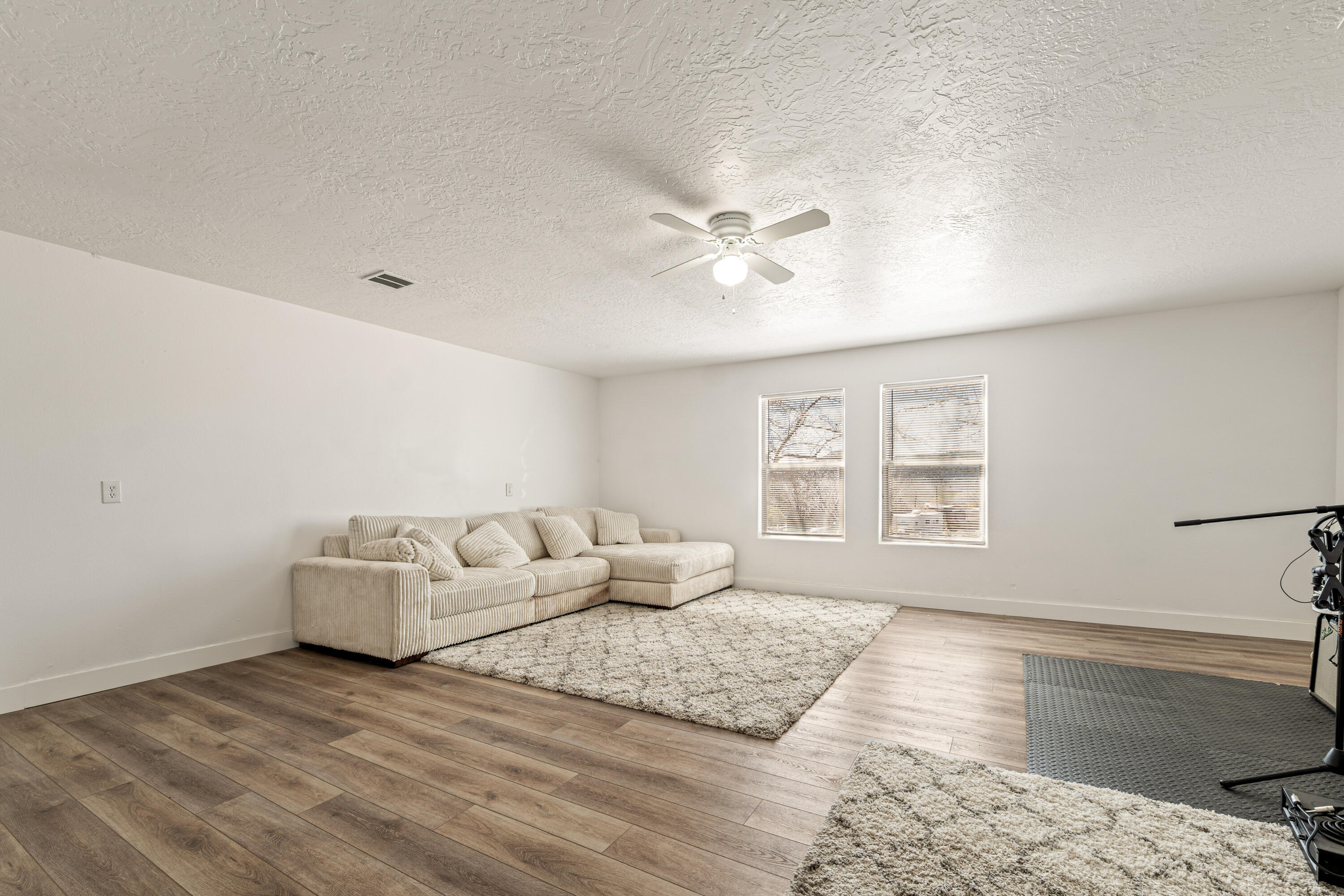 APPLE VALLEY RANCH - Residential