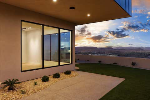 Tiny photo for 147 N Westgate Hills DR, Washington, UT 84780 (MLS # 26-272916)