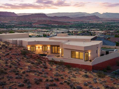 Tiny photo for 147 N Westgate Hills DR, Washington, UT 84780 (MLS # 26-272916)