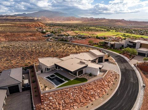 Tiny photo for 147 N Westgate Hills DR, Washington, UT 84780 (MLS # 26-272916)