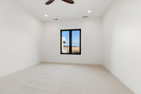 Tiny photo for 147 N Westgate Hills DR, Washington, UT 84780 (MLS # 26-272916)