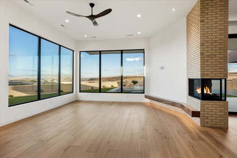 Tiny photo for 147 N Westgate Hills DR, Washington, UT 84780 (MLS # 26-272916)
