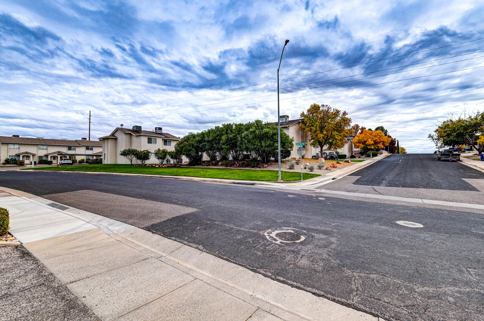 COVE CREEK TOWNHOMES - Residential