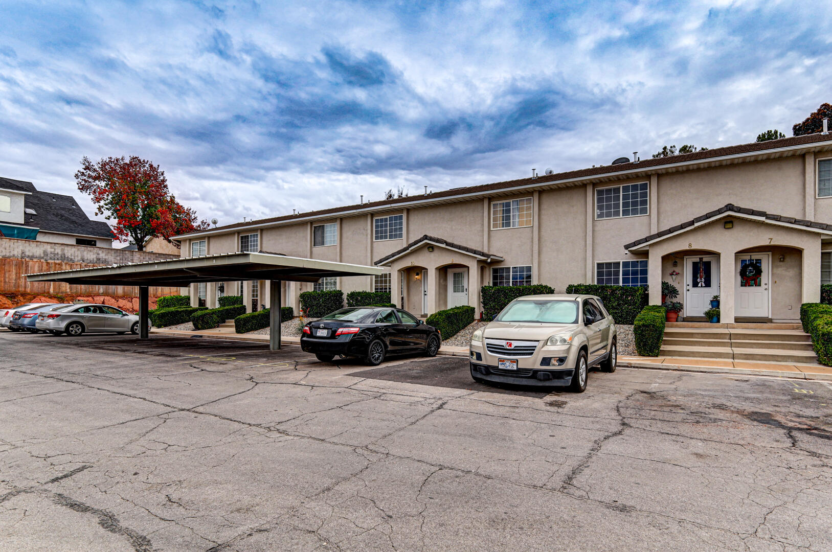 COVE CREEK TOWNHOMES - Residential