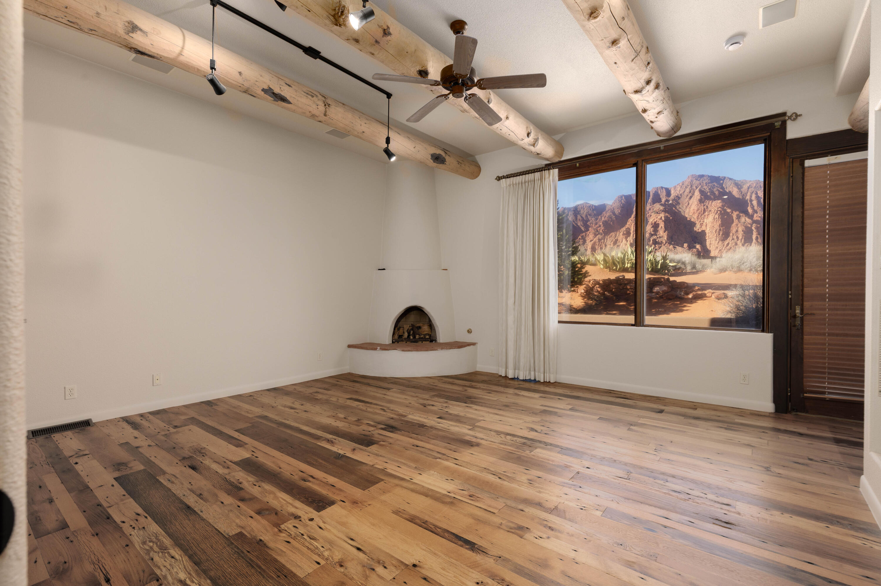 SHONTO POINT - Residential