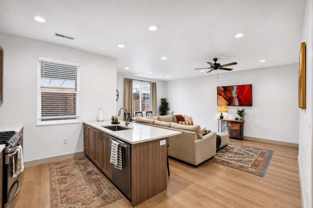 Photo of 960 Heritage DR 52 #52, Santa Clara, UT 84765 (MLS # 26-275124)