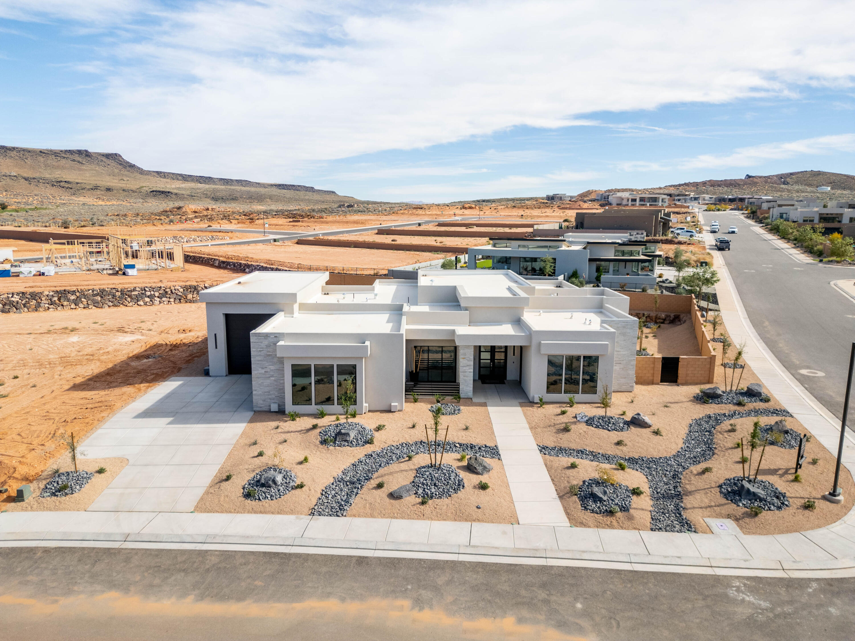 LEDGES OF ST GEORGE YELLOW KNOLLS - Residential