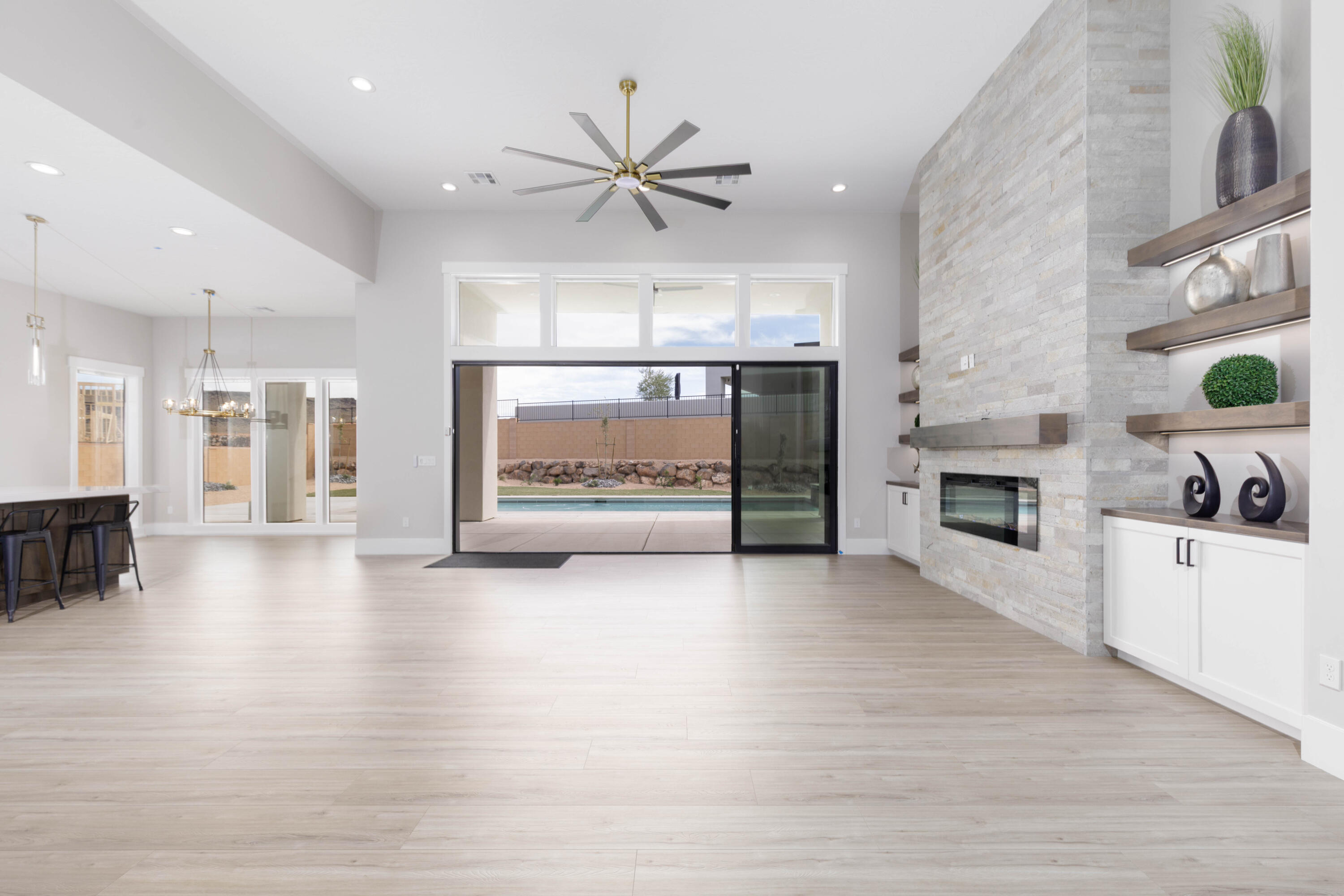 LEDGES OF ST GEORGE YELLOW KNOLLS - Residential