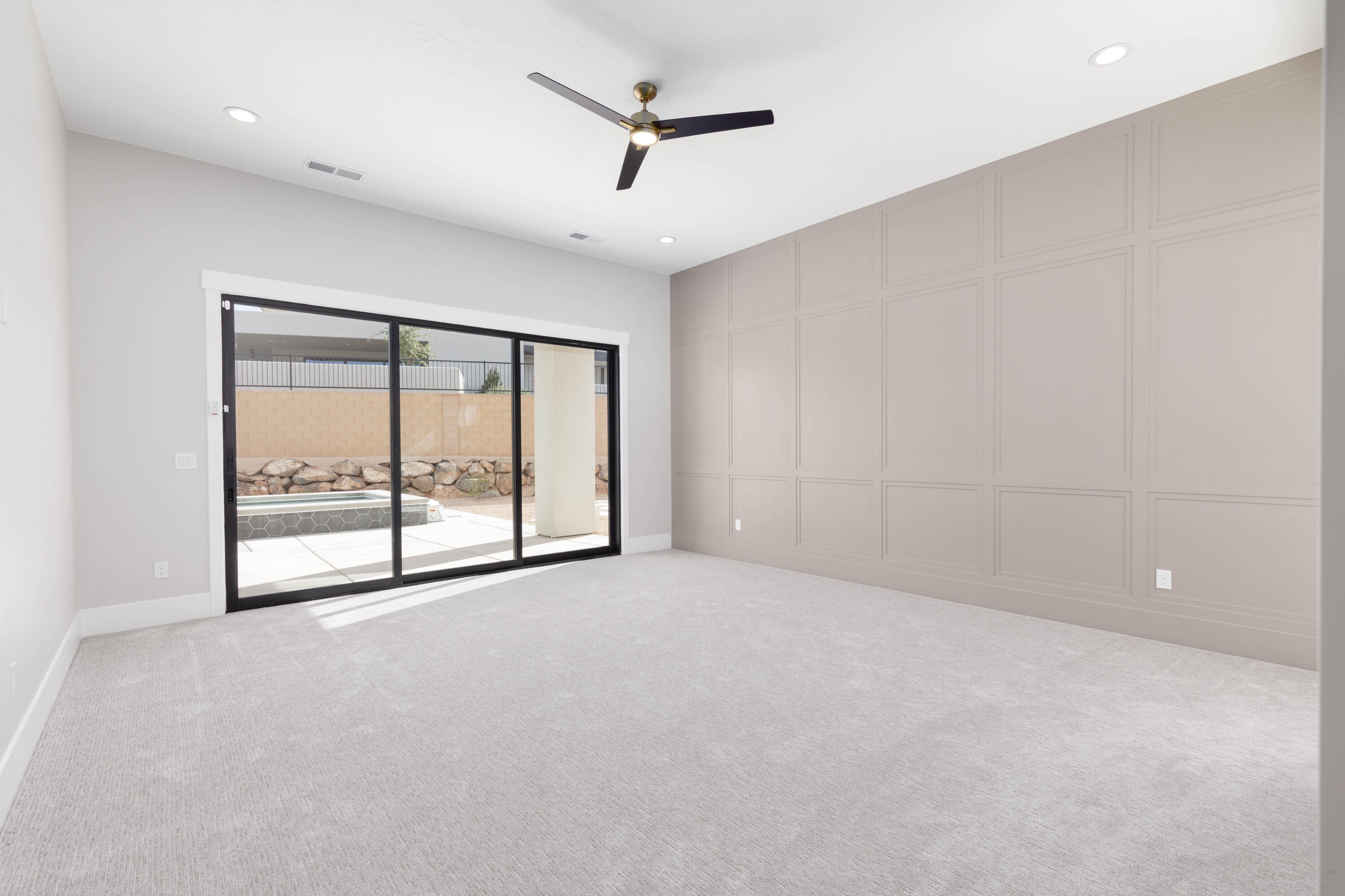 LEDGES OF ST GEORGE YELLOW KNOLLS - Residential