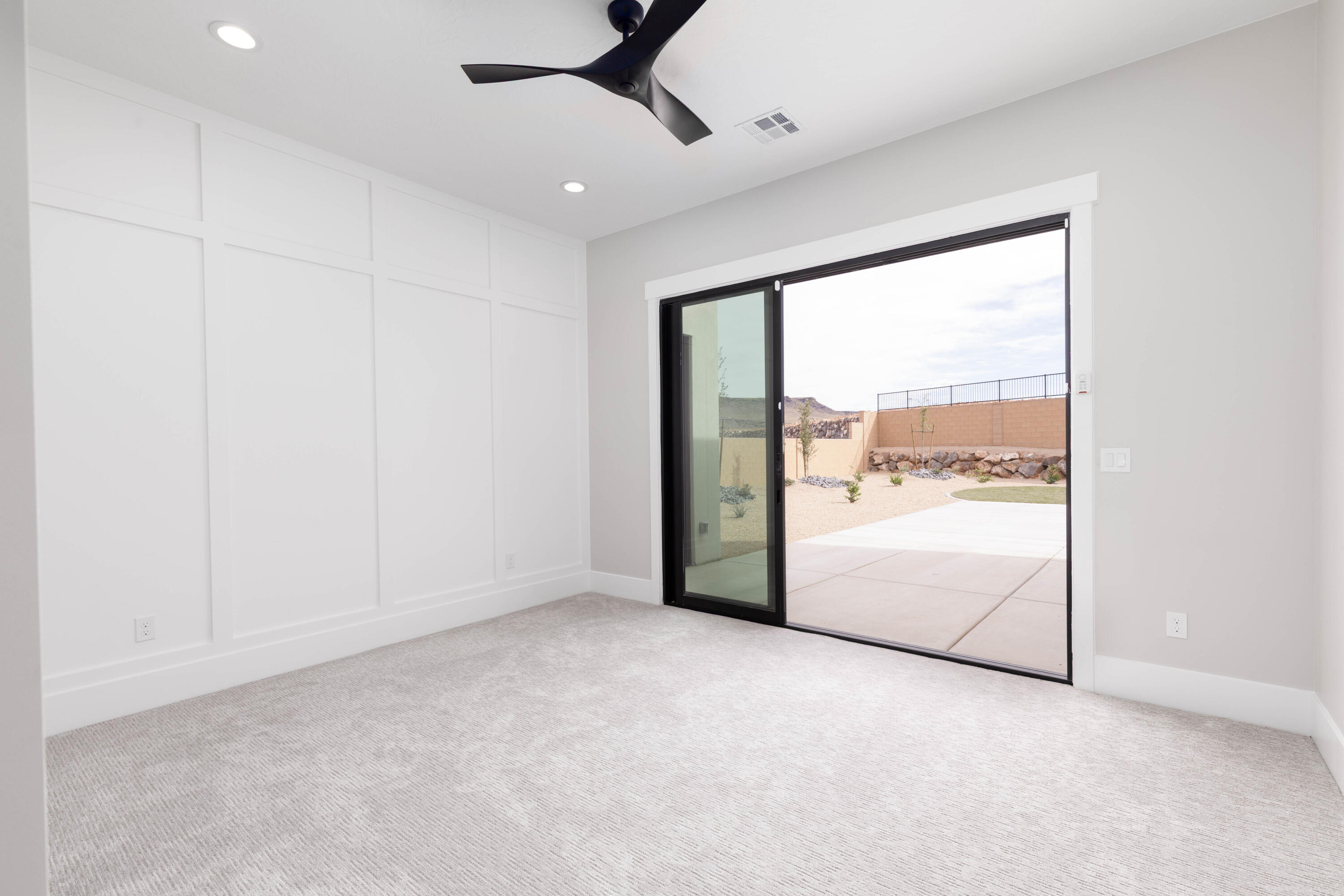 LEDGES OF ST GEORGE YELLOW KNOLLS - Residential