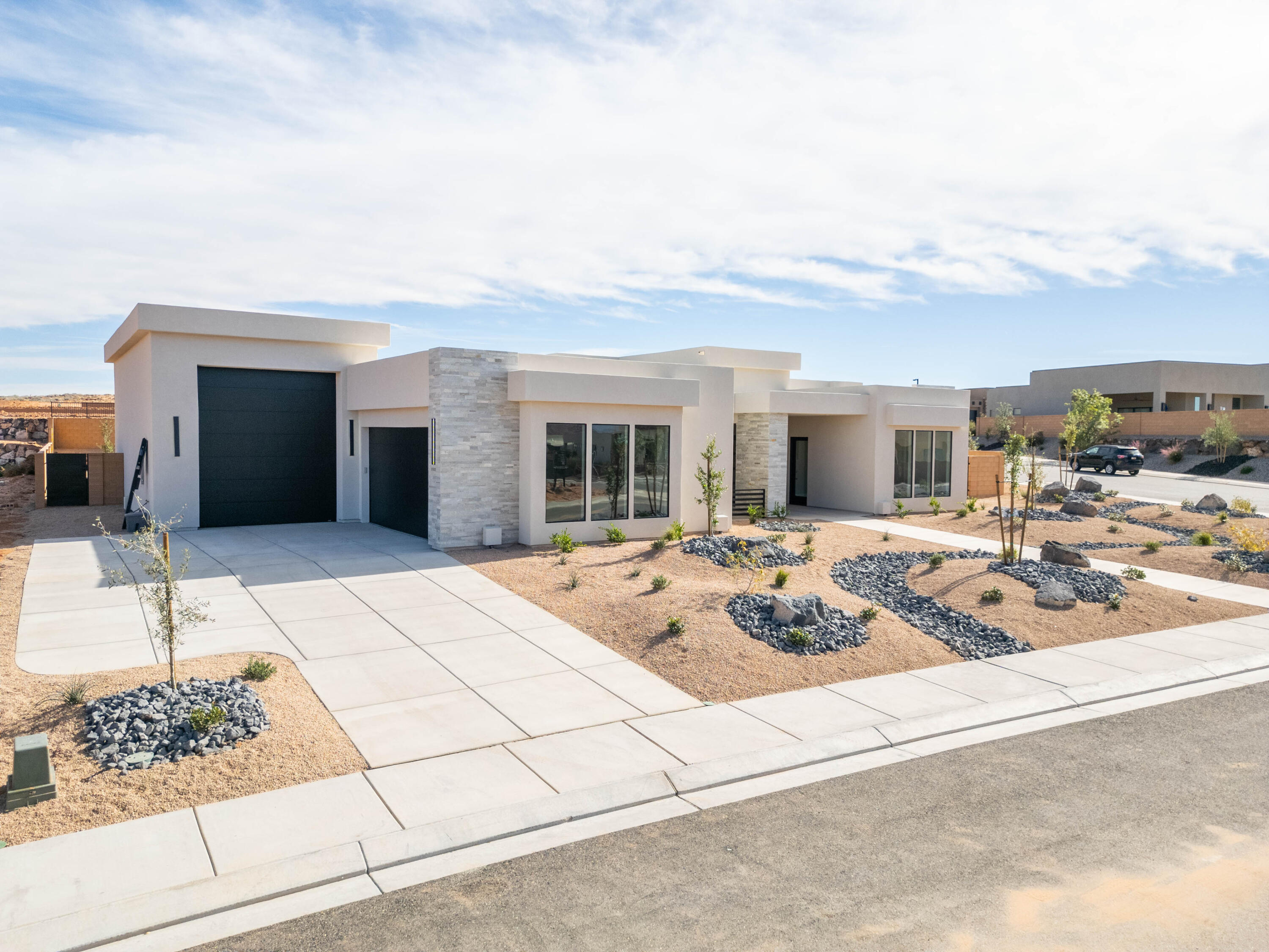 LEDGES OF ST GEORGE YELLOW KNOLLS - Residential