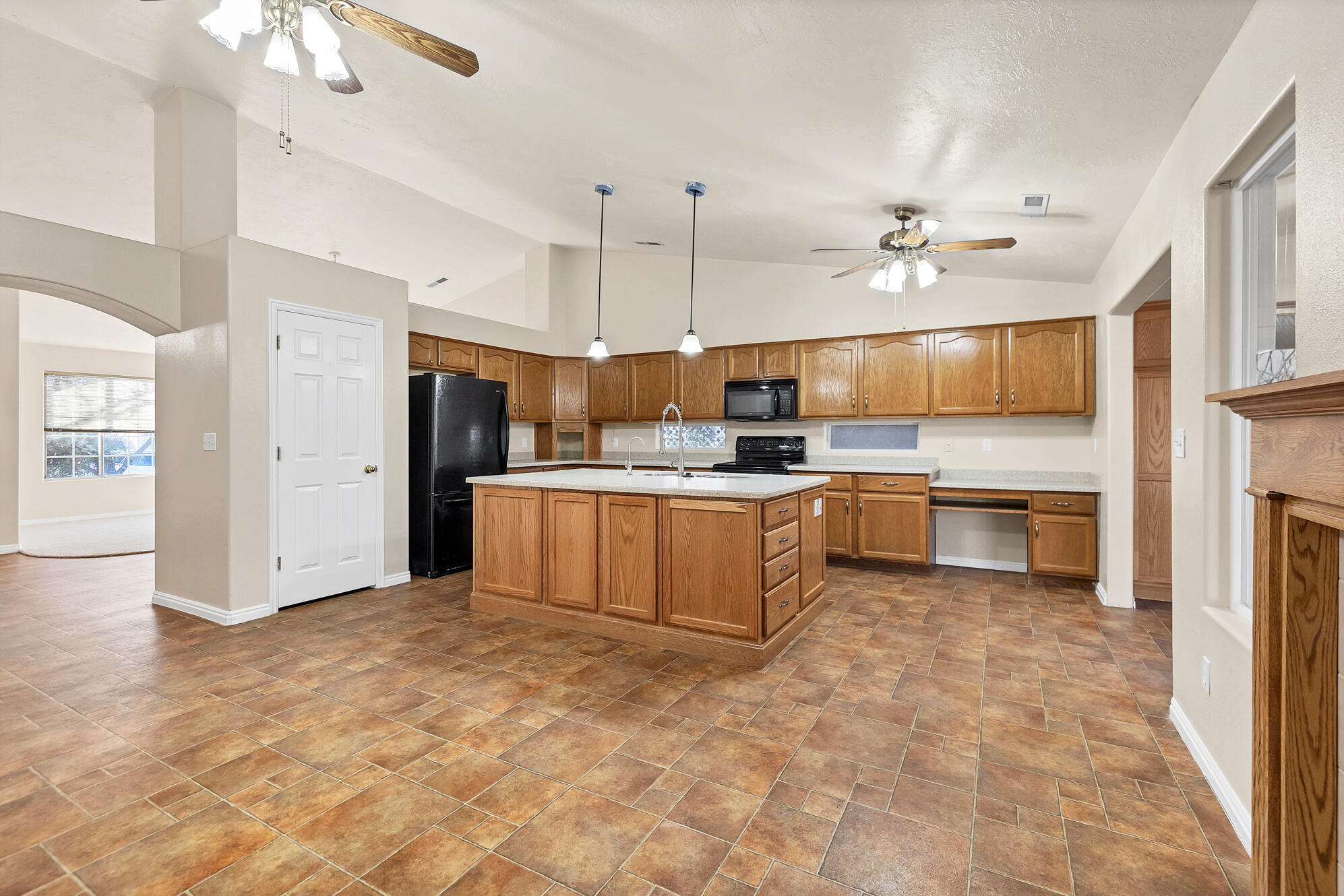 CANYON RIDGE - Residential