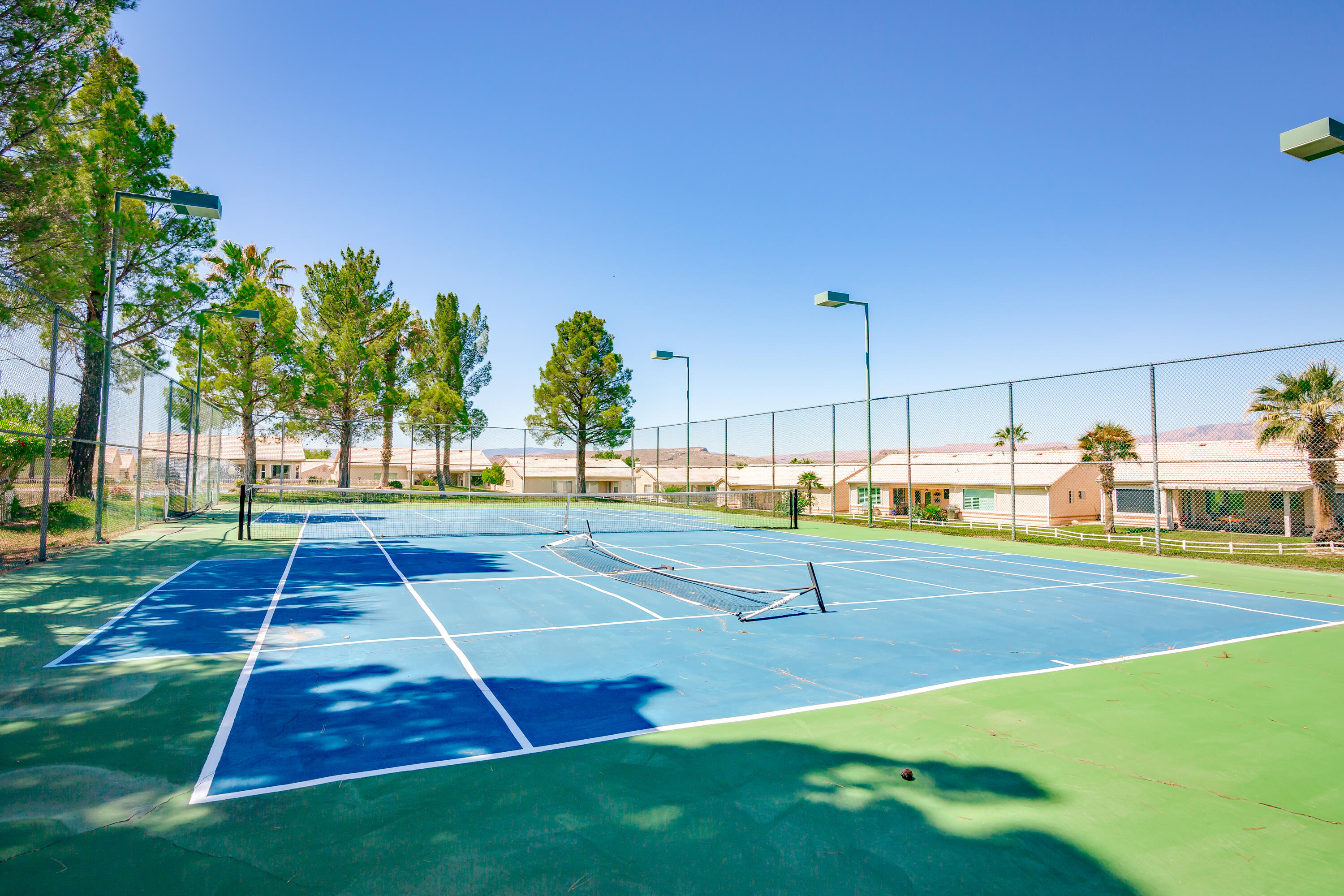 WEST SPRINGS TOWNHOMES - Residential