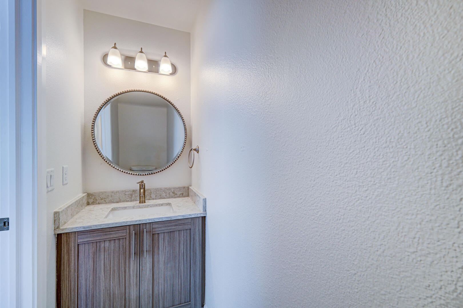 COVE CREEK TOWNHOMES - Residential