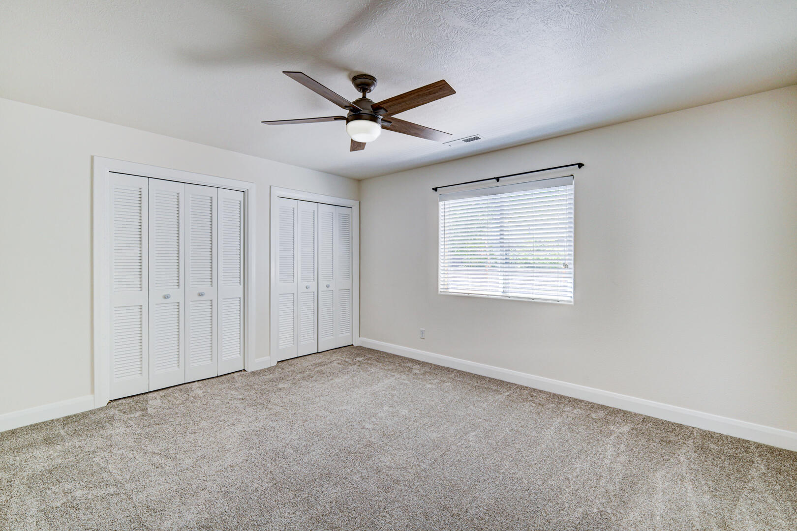 COVE CREEK TOWNHOMES - Residential