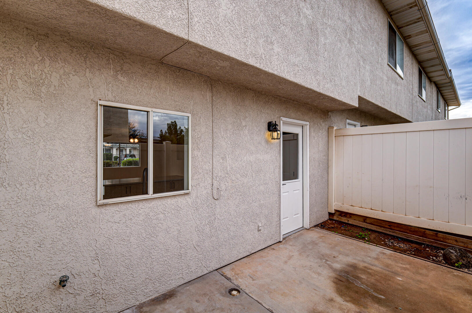 COVE CREEK TOWNHOMES - Residential