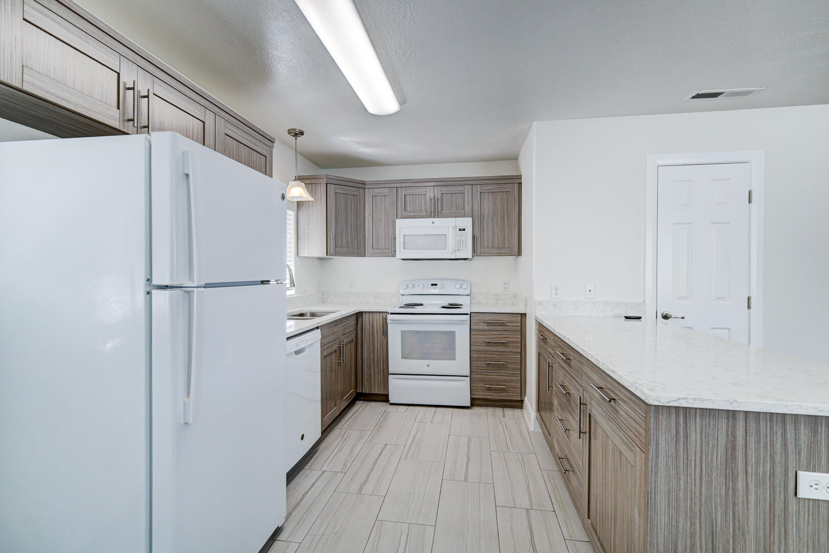 COVE CREEK TOWNHOMES - Residential