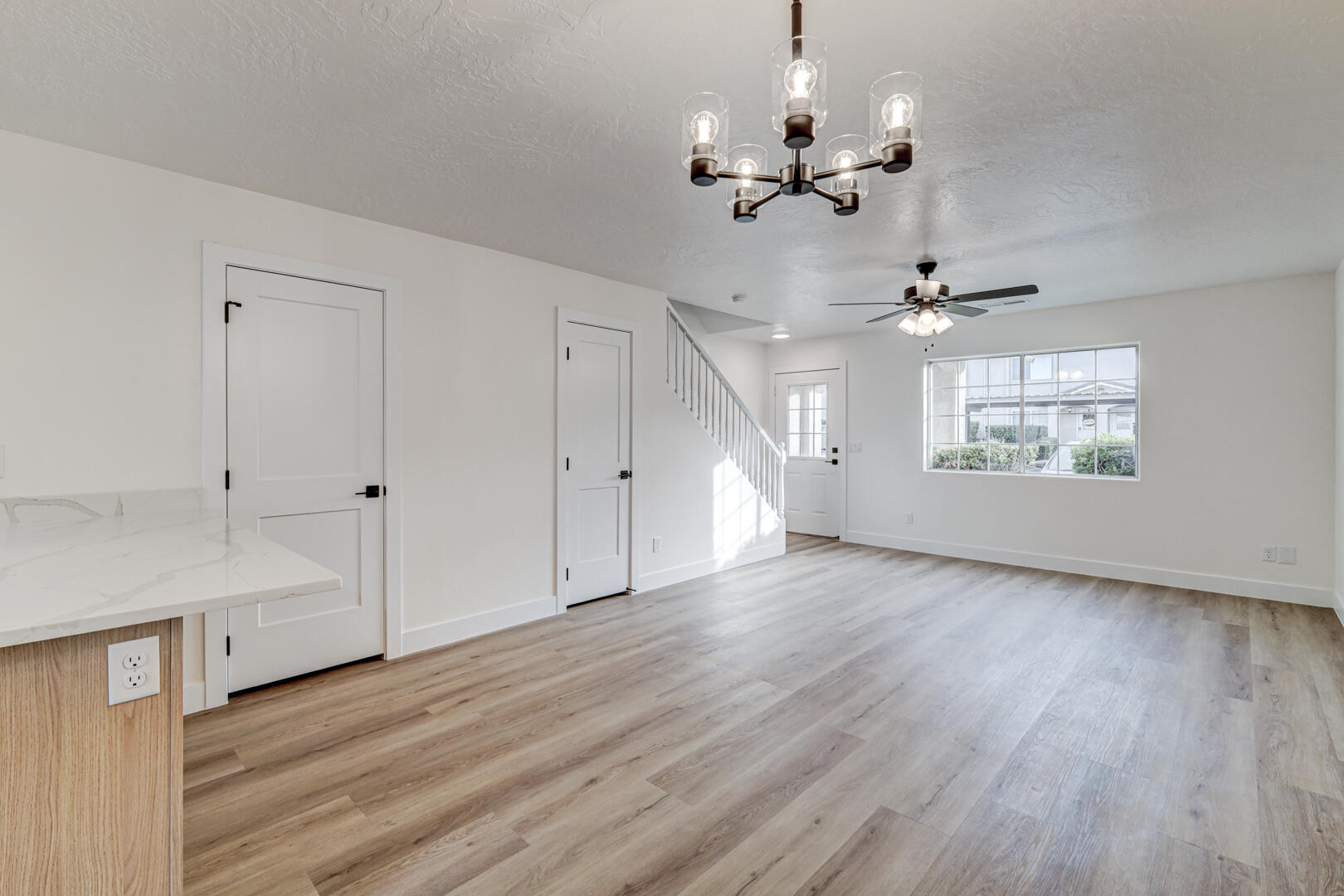 COVE CREEK TOWNHOMES - Residential