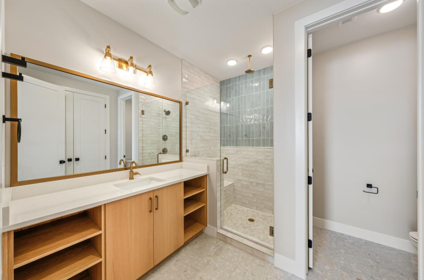 ISLAND AT CORAL CANYON - Residential