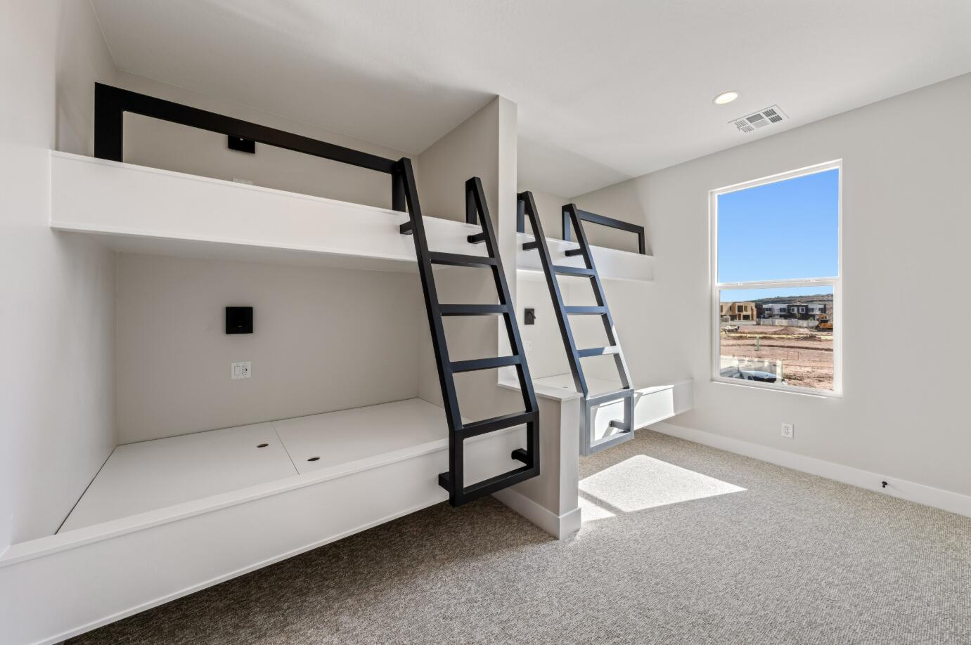 ISLAND AT CORAL CANYON - Residential