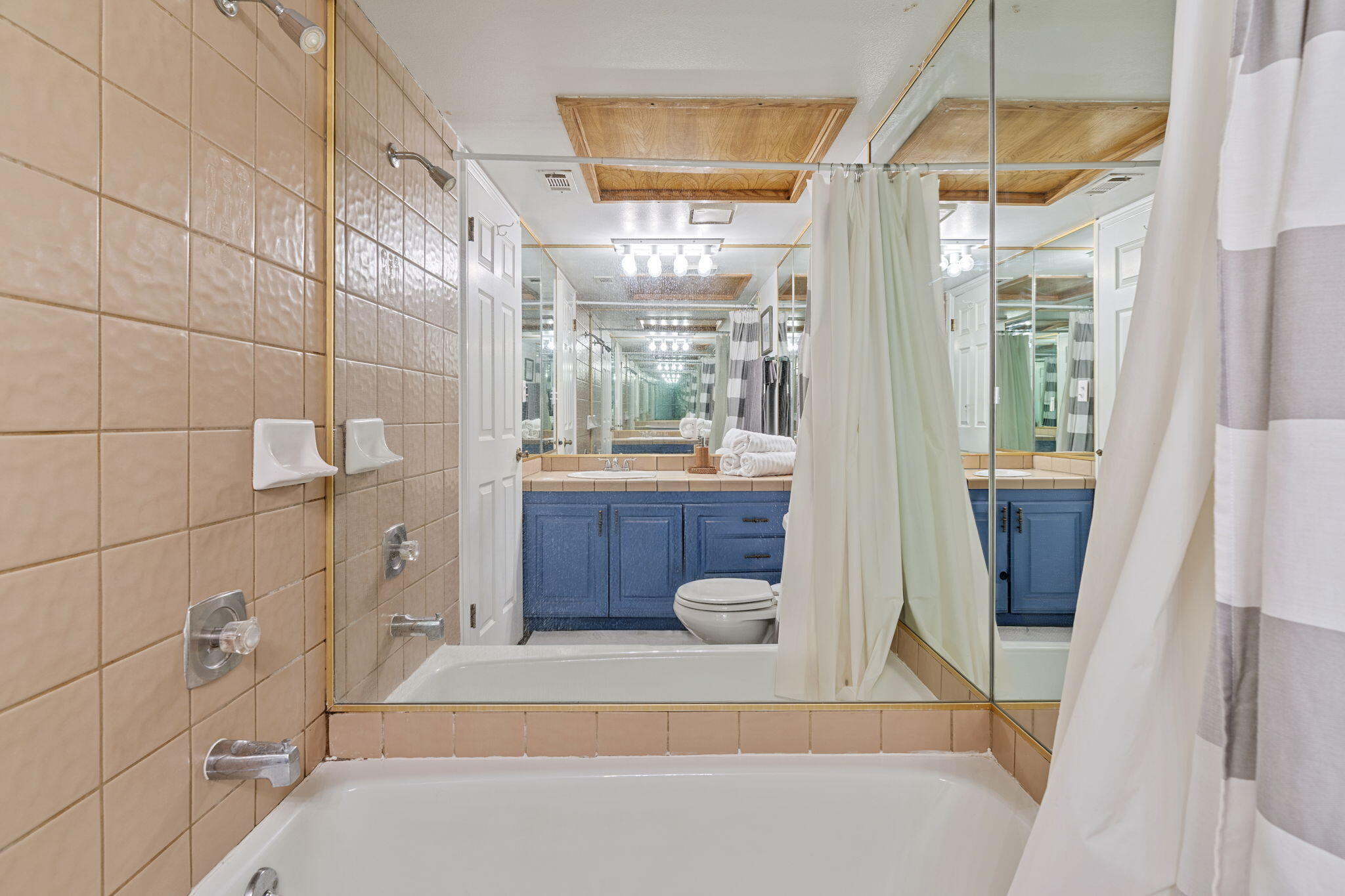 SPORTS VILLAGE - Residential