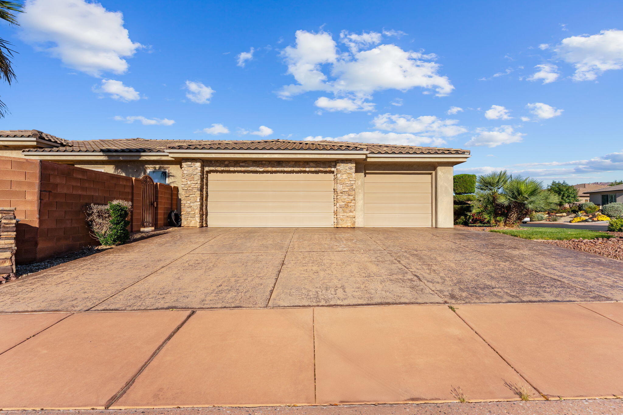 TENAYA SANDS - Residential