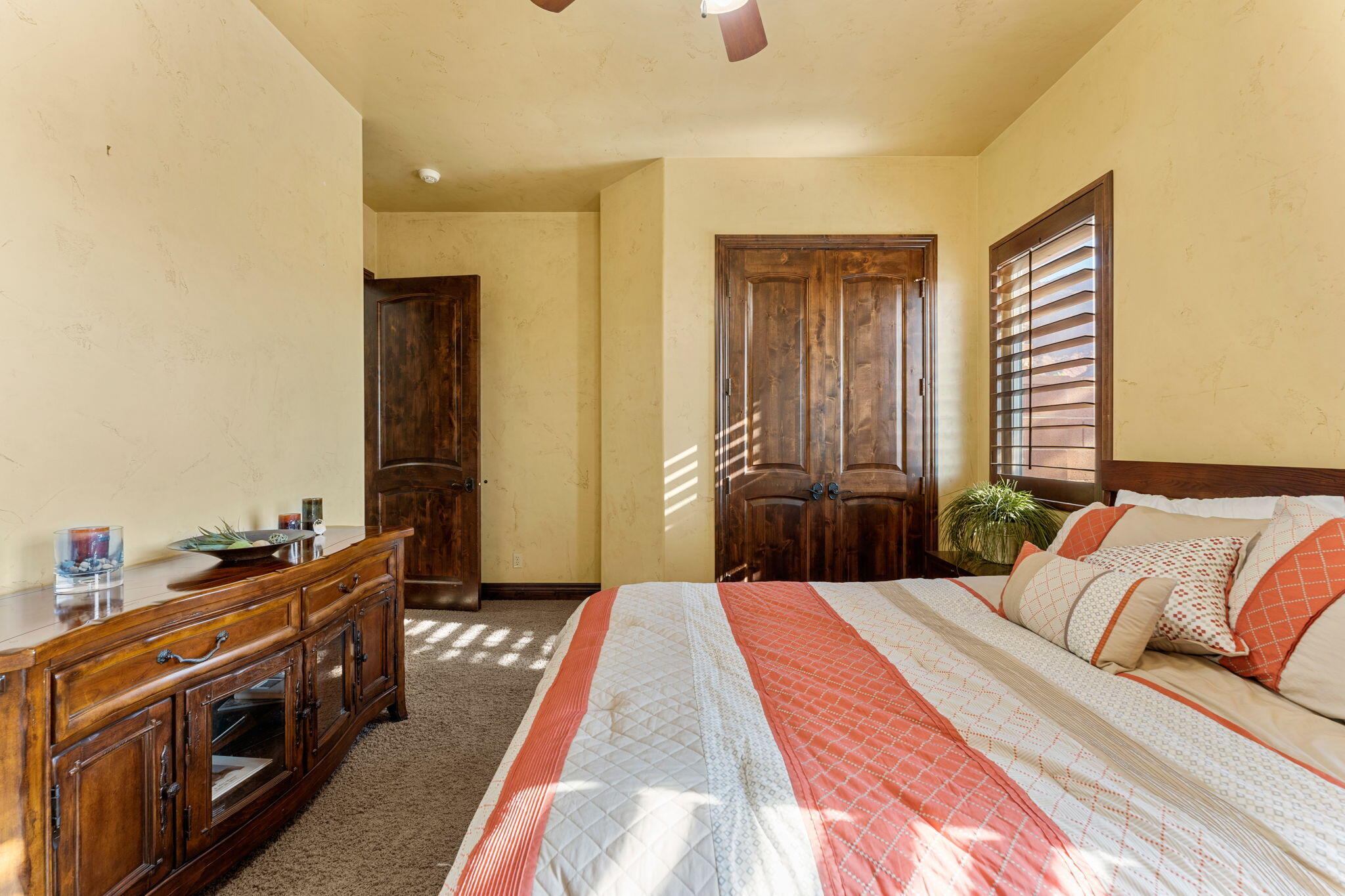 TENAYA SANDS - Residential