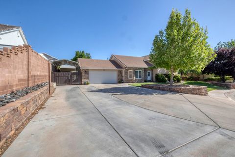Tiny photo for 2163 E 170 South CIR, Saint George, UT 84790 (MLS # 26-271899)