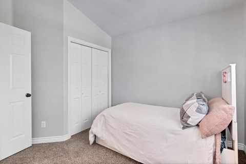 Tiny photo for 2163 E 170 South CIR, Saint George, UT 84790 (MLS # 26-271899)