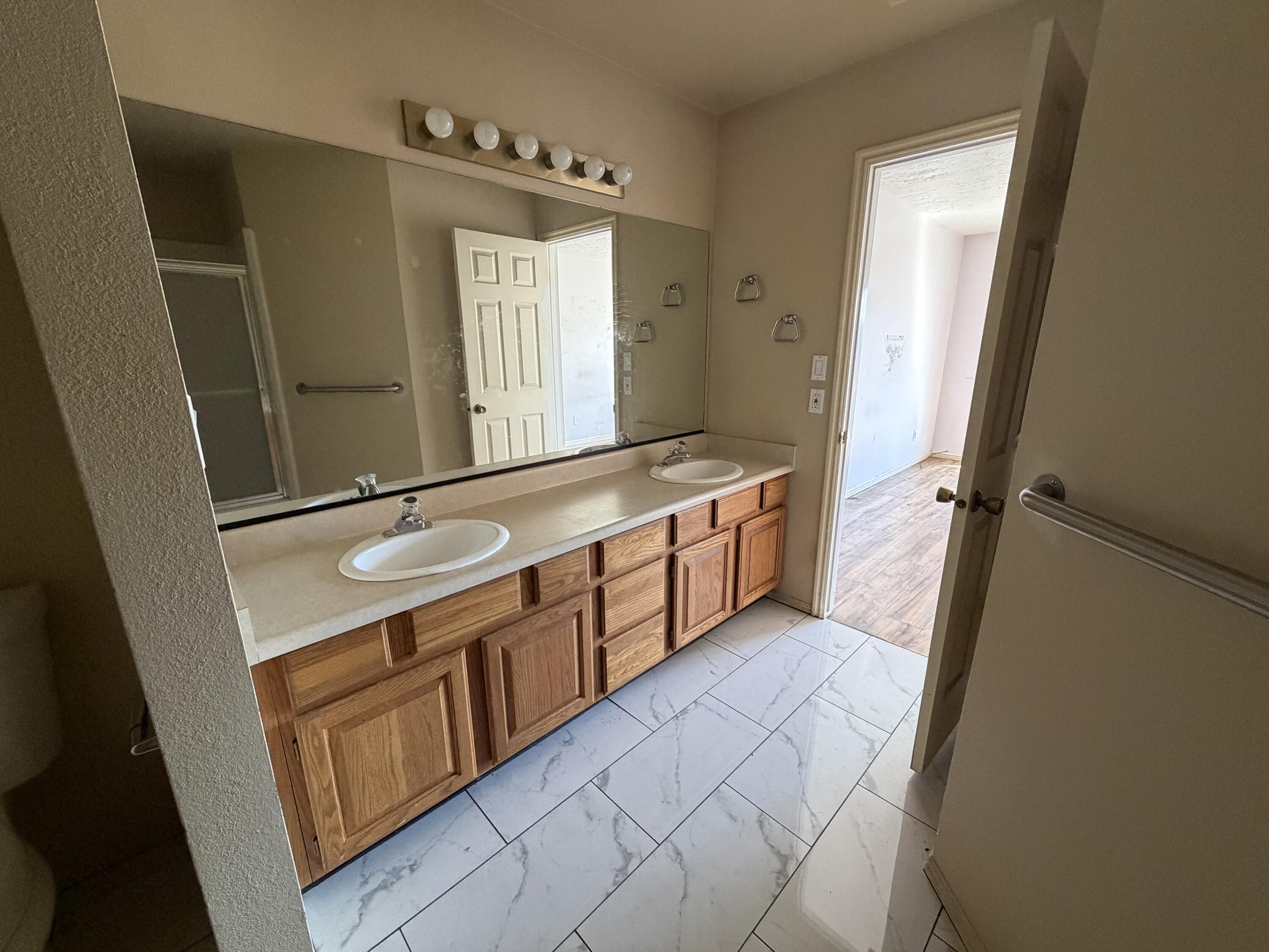 SUNNY VILLA TOWNHOMES - Residential