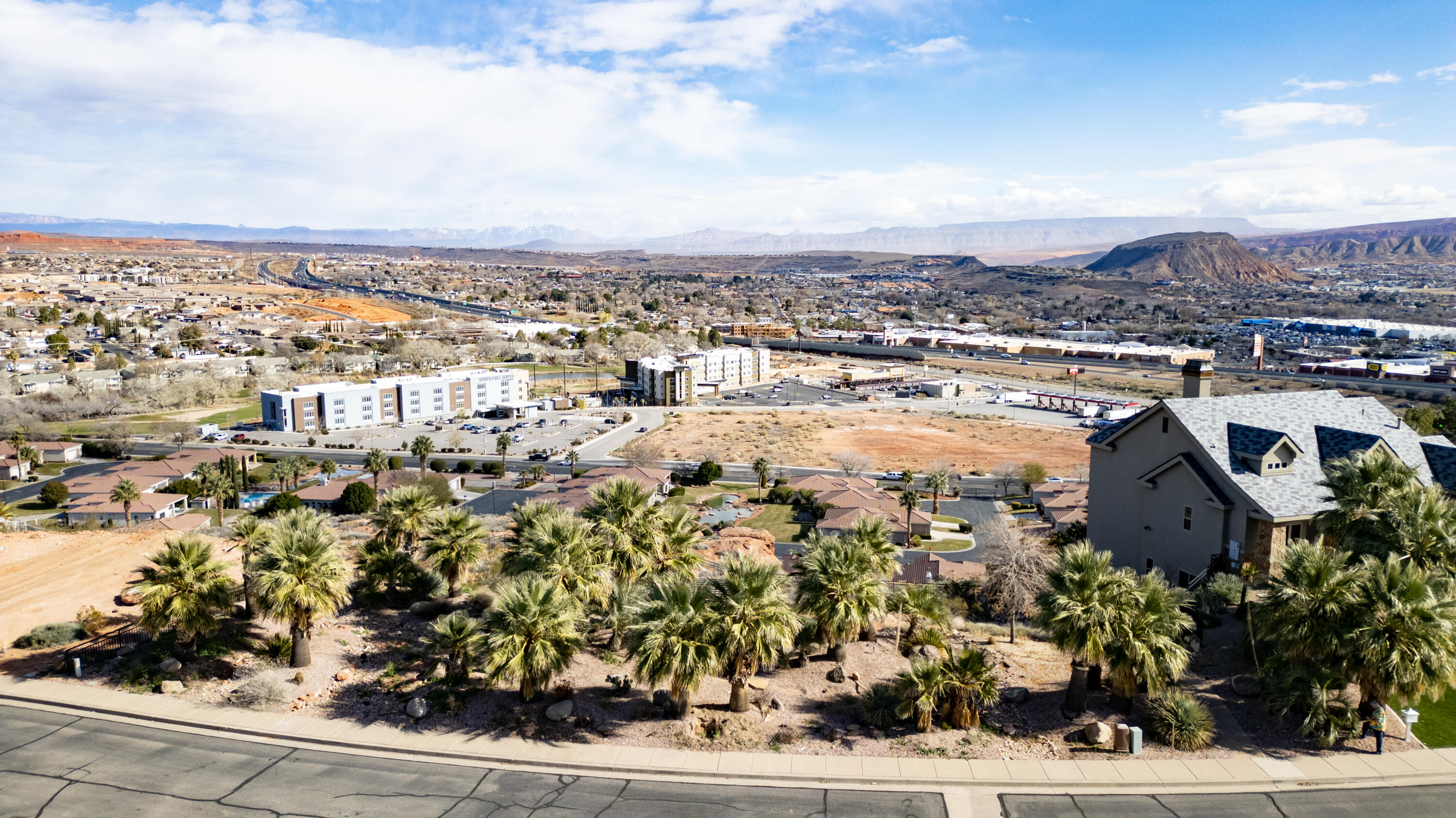 LION'S HEAD HILLTOP ESTATES AT GREEN SPRINGS - Land