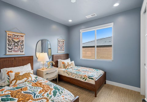 Tiny photo for 1401 N Daylight ST, Washington, UT 84780 (MLS # 26-276661)