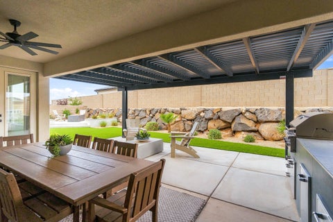 Tiny photo for 1401 N Daylight ST, Washington, UT 84780 (MLS # 26-276661)