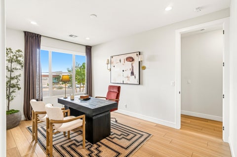 Tiny photo for 1401 N Daylight ST, Washington, UT 84780 (MLS # 26-276661)
