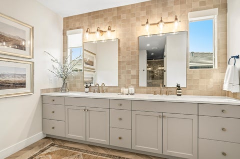 Tiny photo for 1401 N Daylight ST, Washington, UT 84780 (MLS # 26-276661)