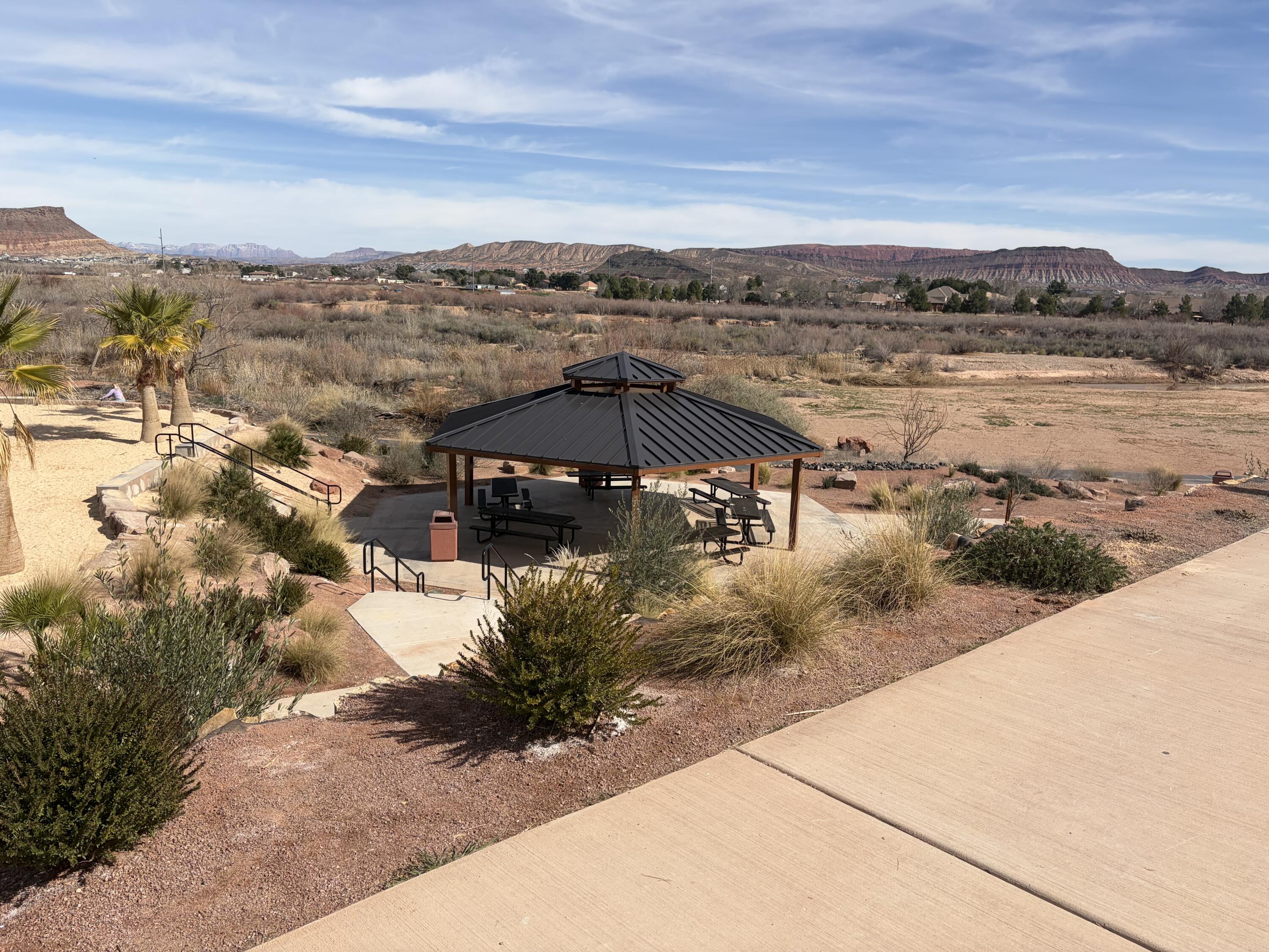 BEDROCK TOWNHOMES - Residential