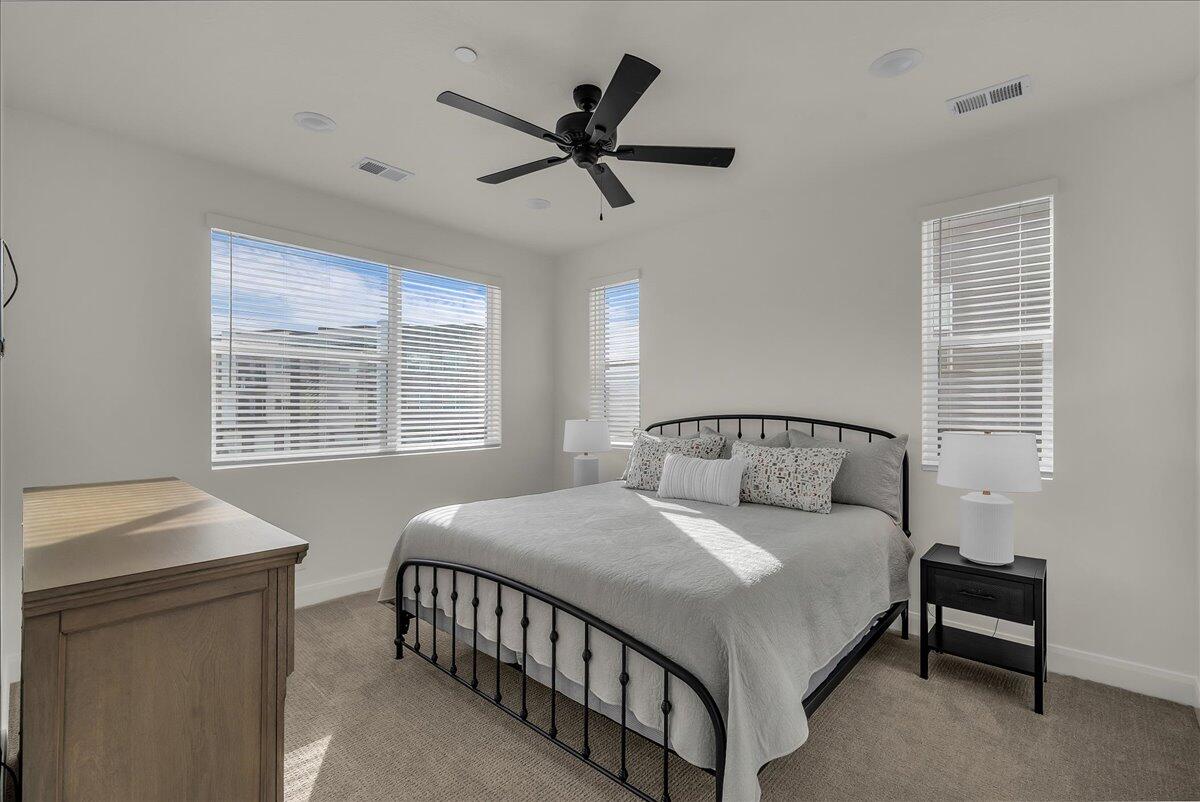 AUBURN HILLS - Residential