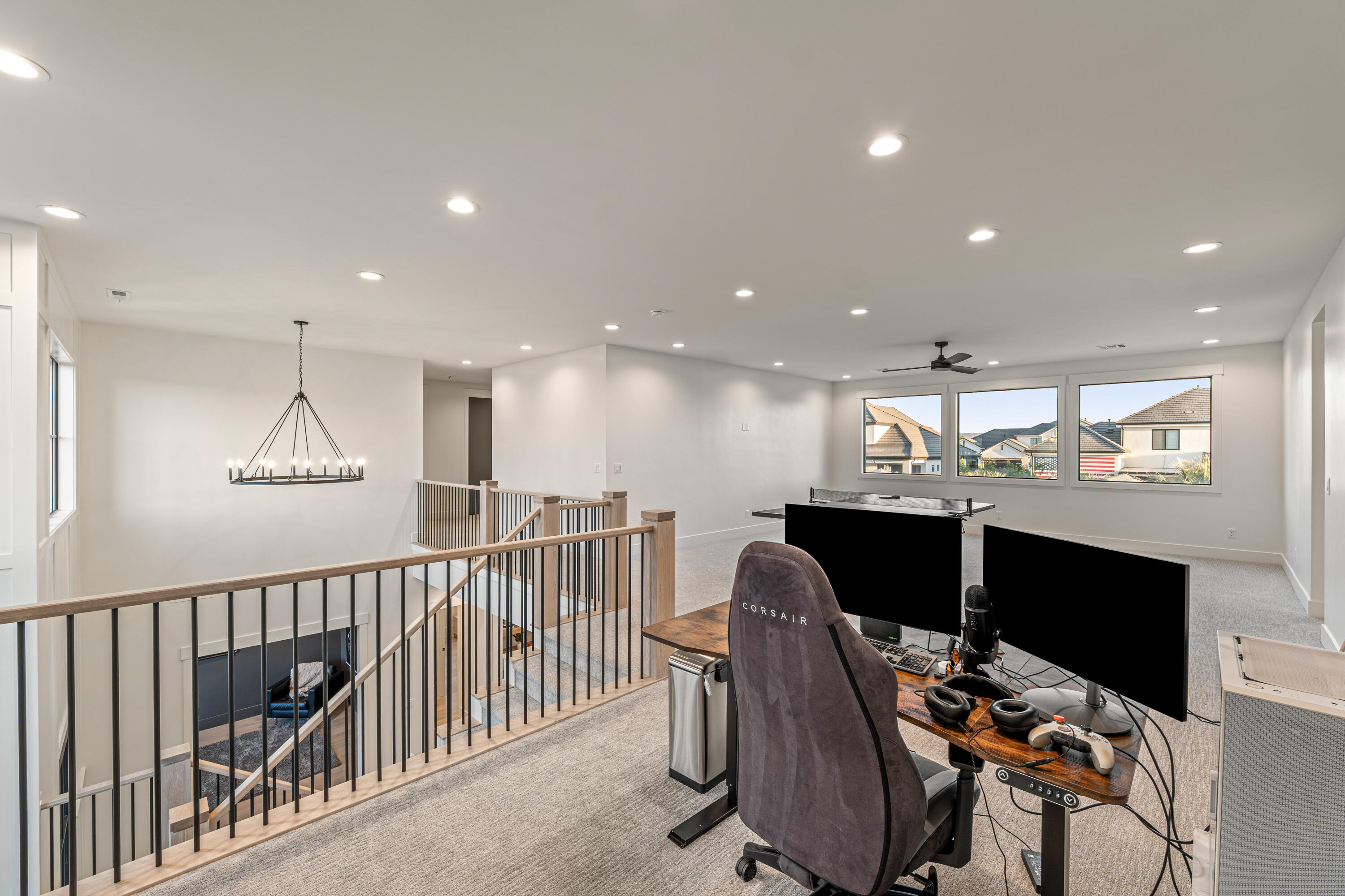 QUEENSRIDGE - Residential