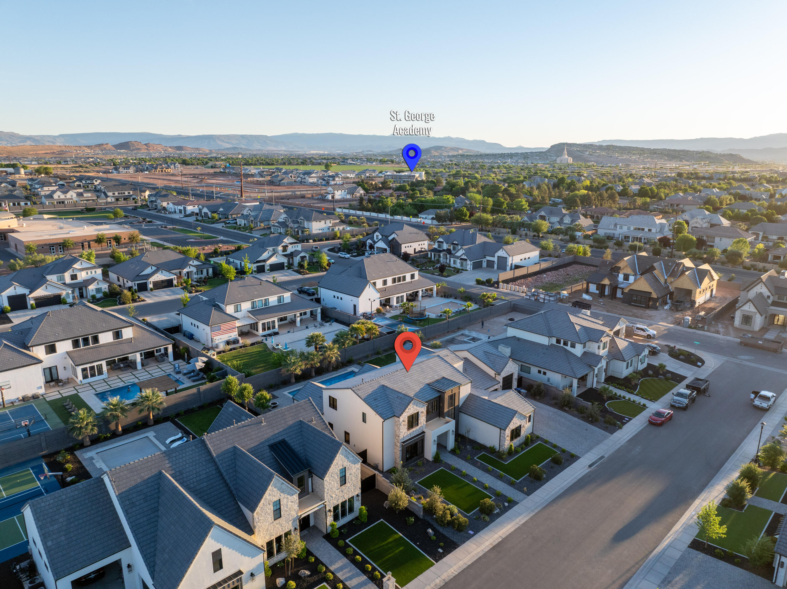 QUEENSRIDGE - Residential