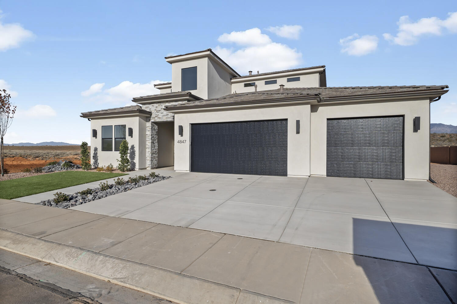 RED SANDS AT DESERT SANDS - Residential