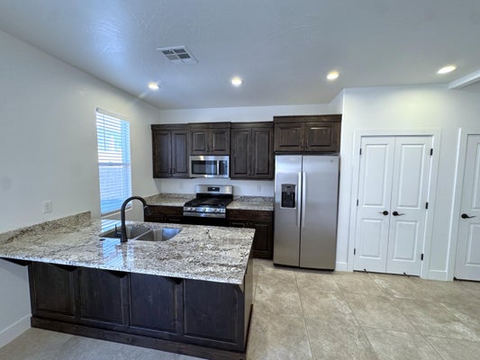 253 N 2480 W, HURRICANE, UT 84737 - Image e57beb2f8c27eaea19ed3cf43ed2eb6f/4112030442