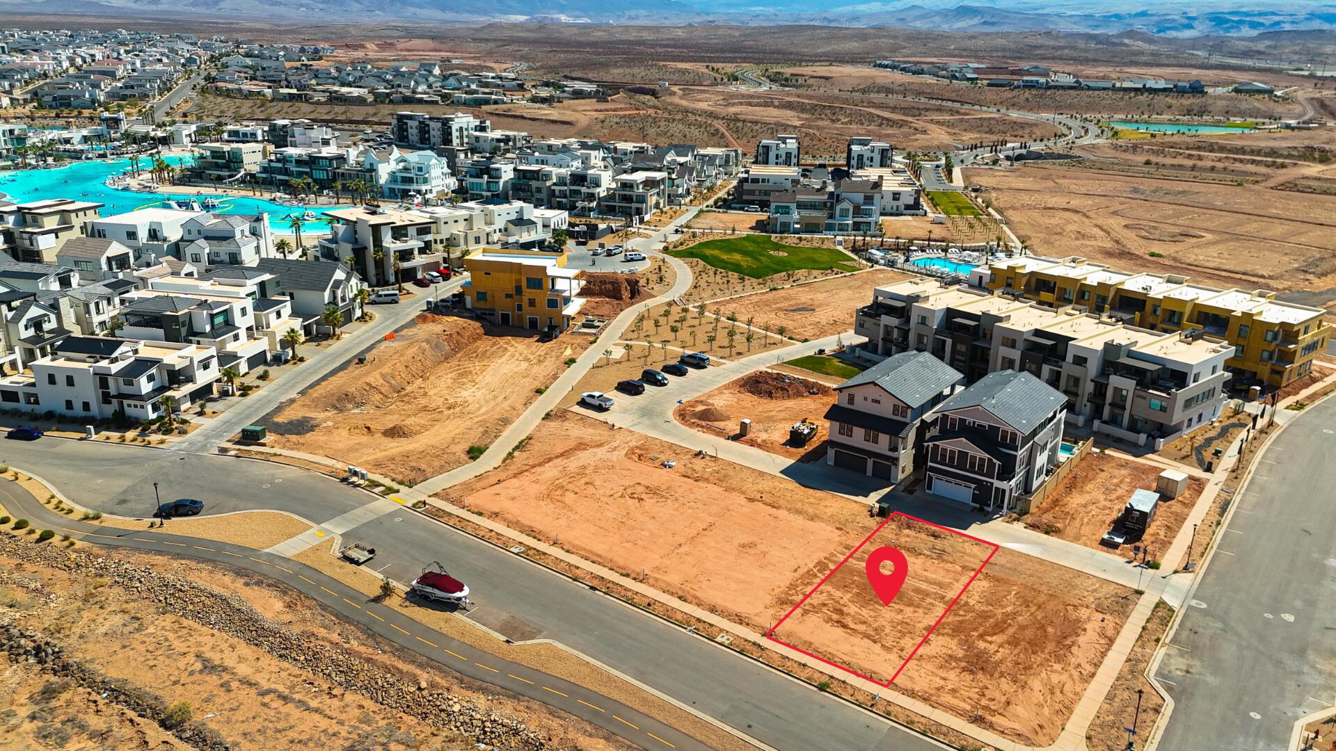 DESERT COLOR RESORT - Land