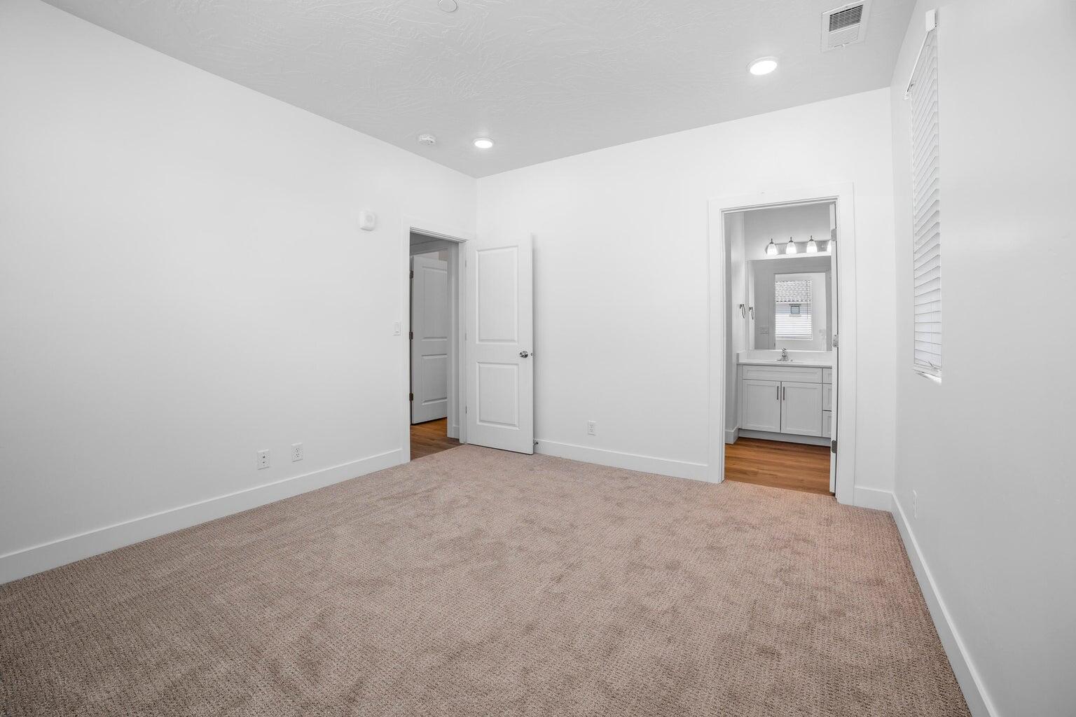 DESERT COLOR CONDOS - Residential