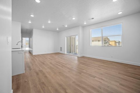 Tiny photo for 5801 S Garnet DR 6-102 #6-102, Saint George, UT 84790 (MLS # 26-271441)